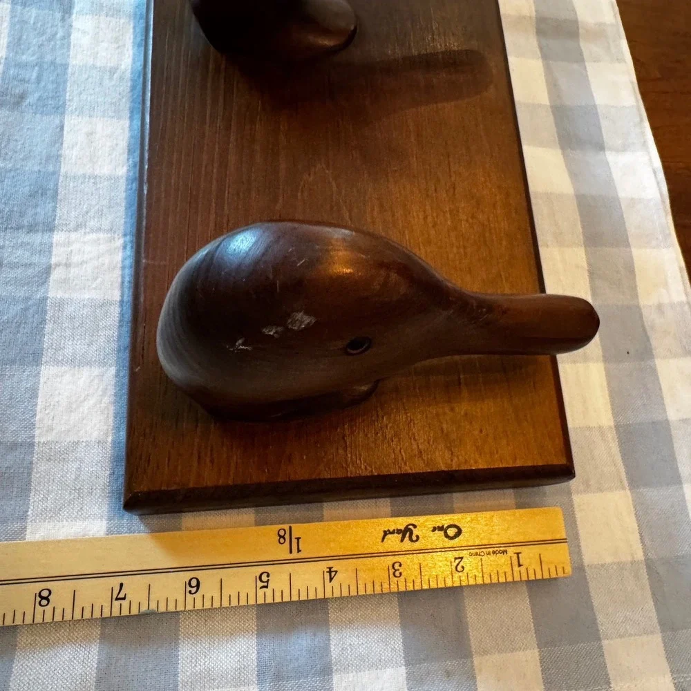 The Edgecomb Woodcarver Coat Rack Unisex OS Brown Duck Head 4 Hook Rustic Wood